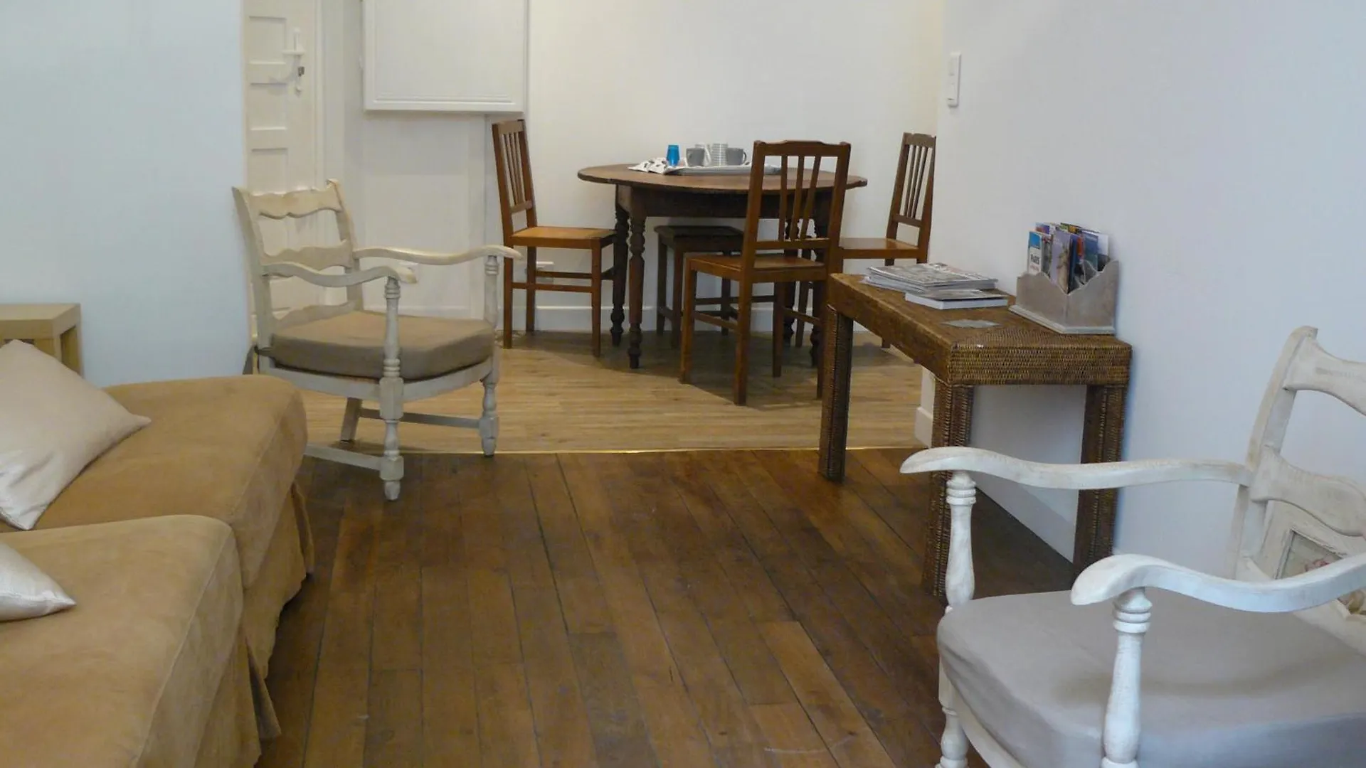 Bed & Breakfast La Cour Du 5eme - D'hotes *